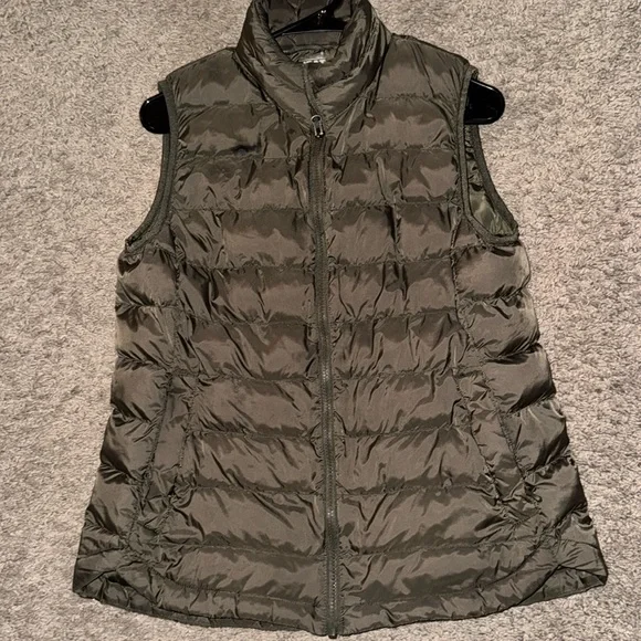 32° heat size woman’s medium vest - Picture 2 of 7